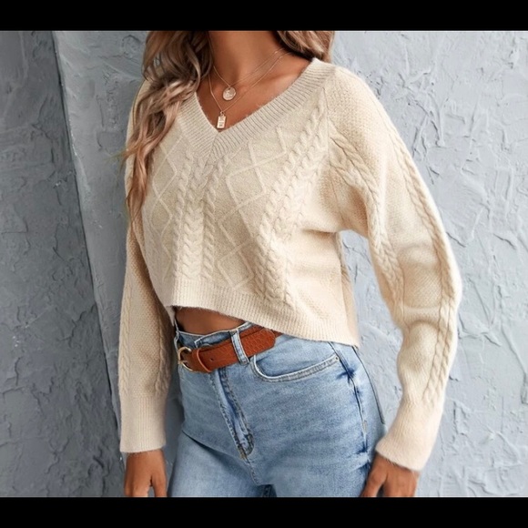 Crop sweater - Picture 2 of 3